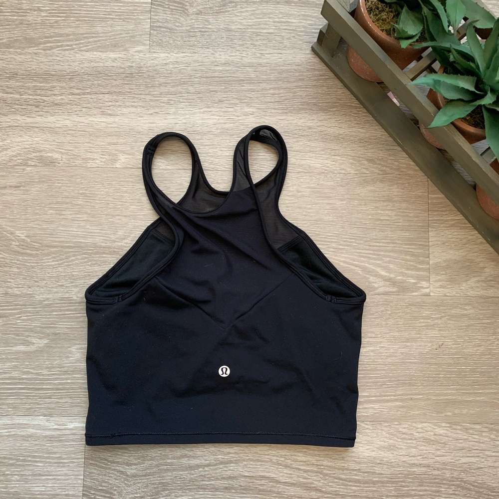 LIKE NEW Lululemon crop top